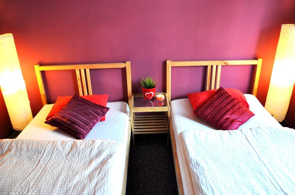 Hostel Awangarda Πόζναν Δωμάτιο φωτογραφία