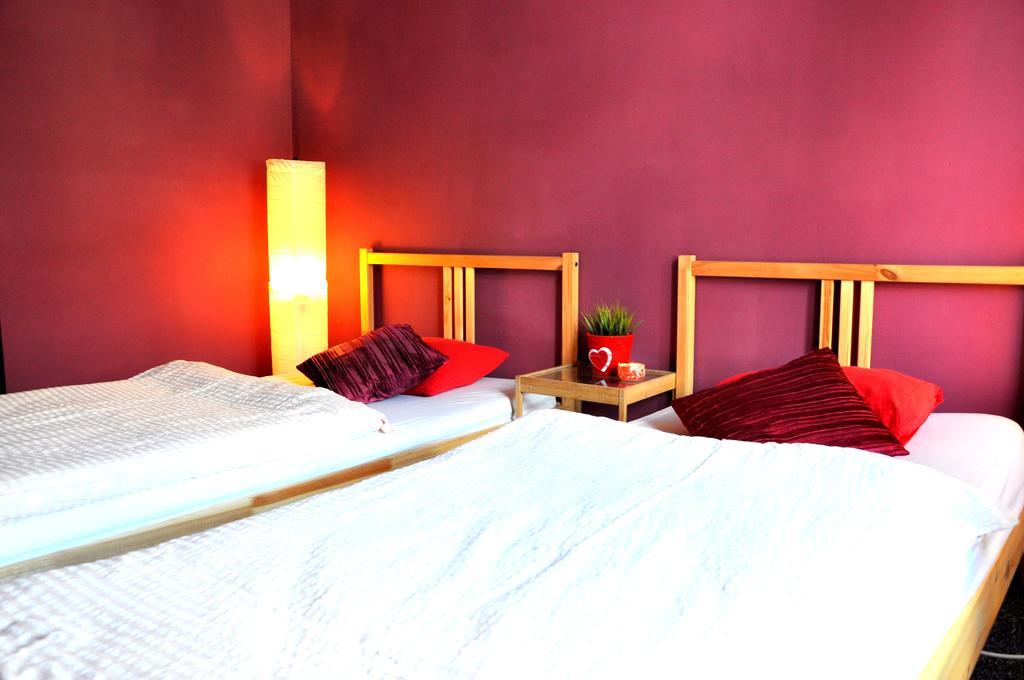 Hostel Awangarda Πόζναν Δωμάτιο φωτογραφία