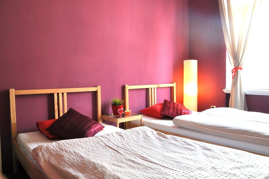 Hostel Awangarda Πόζναν Δωμάτιο φωτογραφία