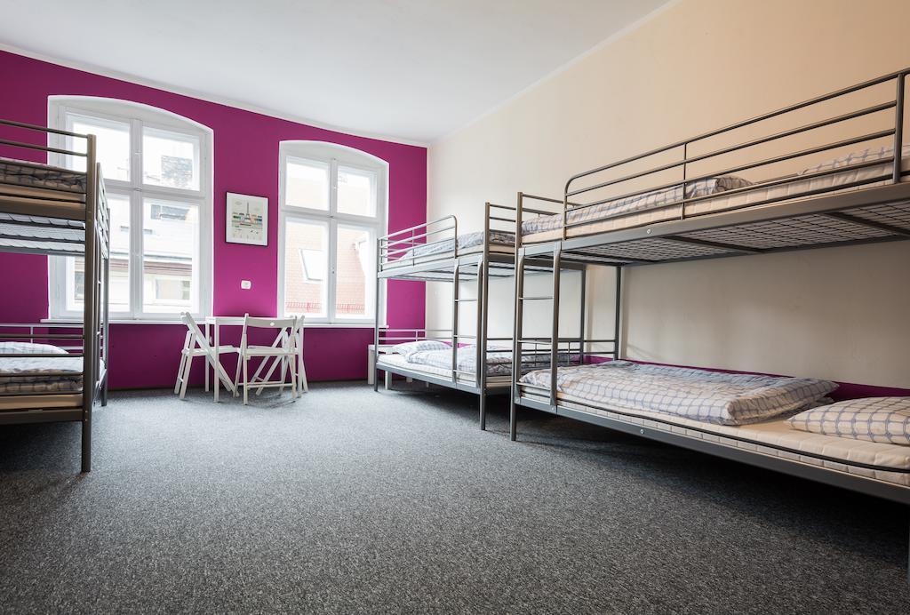 Hostel Awangarda Πόζναν Δωμάτιο φωτογραφία
