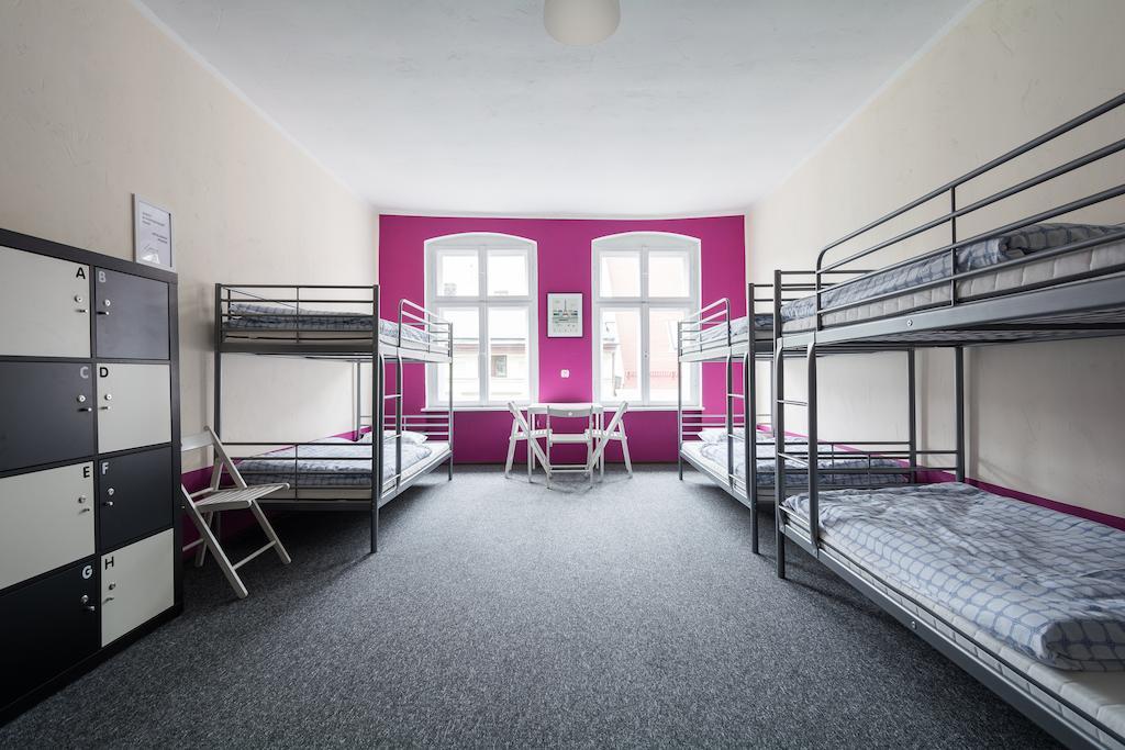 Hostel Awangarda Πόζναν Δωμάτιο φωτογραφία